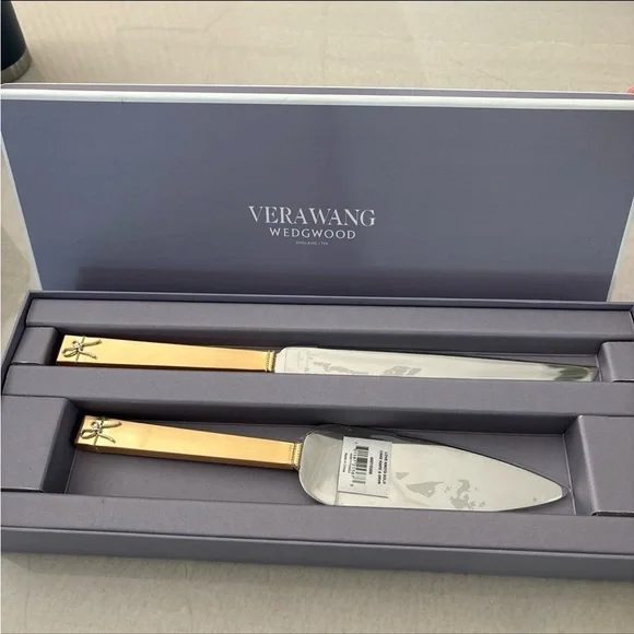 Vera Wang Cake Knife and Server NWT - Picture 1 of 7